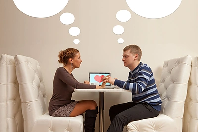 9 kūno ženklai išduos, kad jis įsimylėjęs