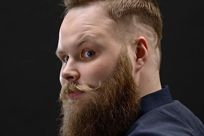 Praeityje populiarios vyrų šukuosenos šiandien vėl „ant bangos“