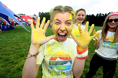 „The Color Run 2017“ bėgimo akimirka