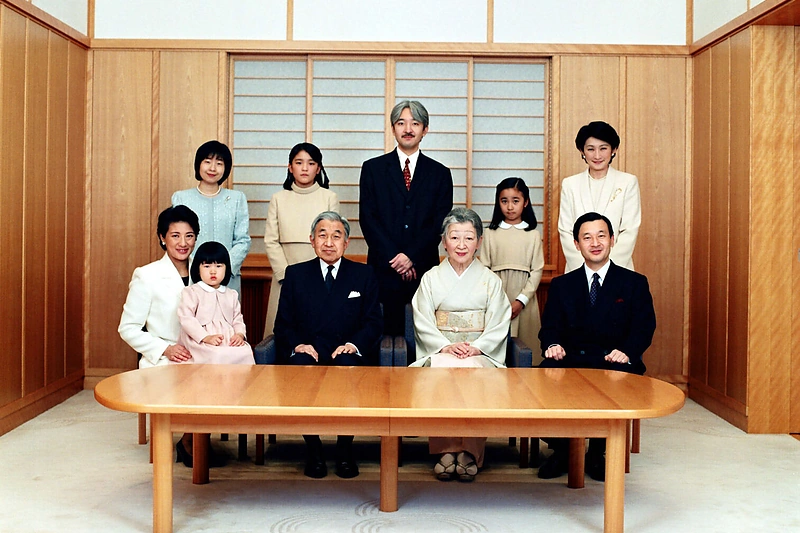 Japonijos princesė Mako pamilo netituluotą jaunuolį Kei Komuro