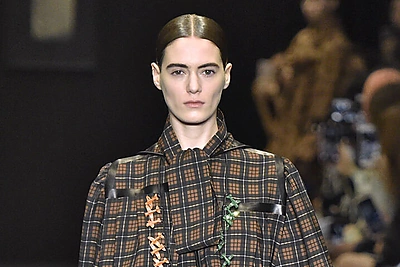 „Loewe“ ruduo/žiema'17