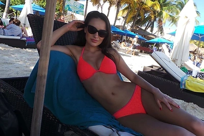 Makiažo meistrė Justina Gafaro: grožio priemonės kelionėn – neįtikėtina, kaip gudriai ji susikrovė savo kosmetinę