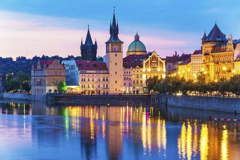 Makalius pataria: gražiausi pasaulio kampeliai romantiškoms atostogoms