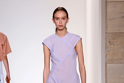 „Victoria Beckham“ 2018 metų pavasaris-vasara