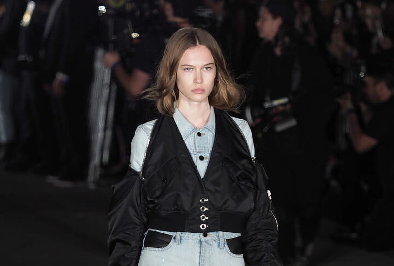 Alexander Wang 2018 metų pavasaris-vasara