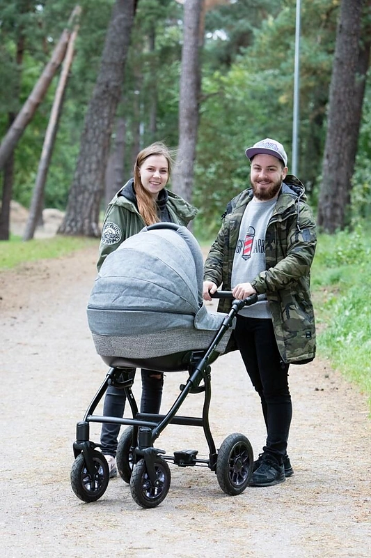 Miglė ir Mikas Stankevičiai su sūnumi Mykolu