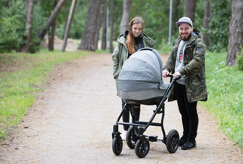 Miglė ir Mikas Stankevičiai su sūnumi Mykolu