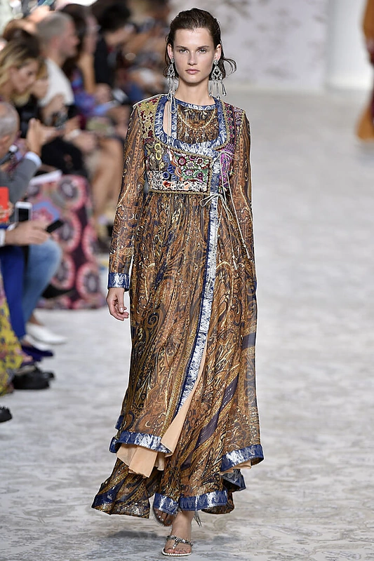 Giedrė Dukauskaitė („Etro“ podiumas)