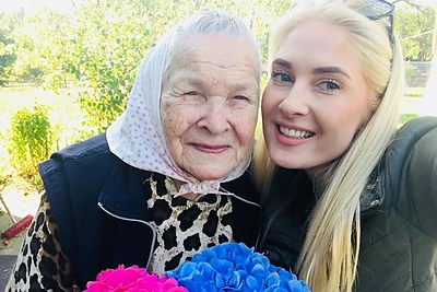 Su mylima močiute įsiamžinusi Kristina Ivanova: „Mes labai panašios“