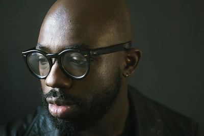 Britų muzikos kūrėjas Ghostpoet Vilniuje pristatys naują albumą