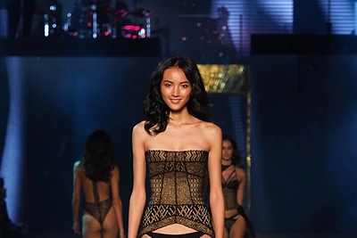 „Etam“ pristatymas Paryžiuje