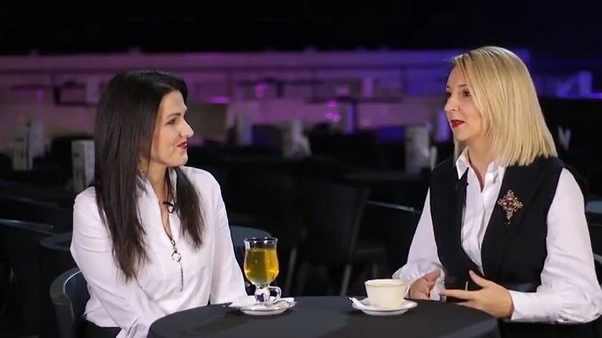 Viktorija Mauručaitė (dešinėje)