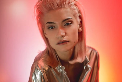 „Atwins“ įvaizdžiai „Blade Runner 2049“ tema