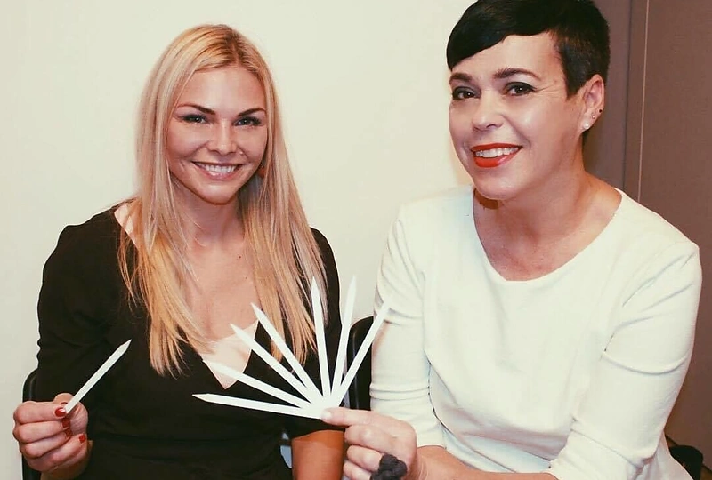 Nomeda Marčėnaitė iliustravo knygą neregiams