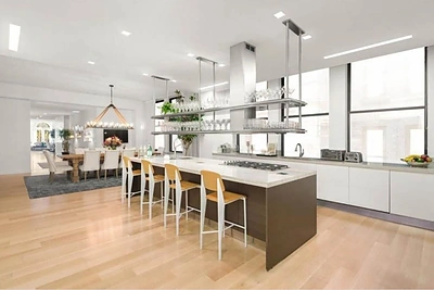 Jennifer Lopez parduoda savo namus