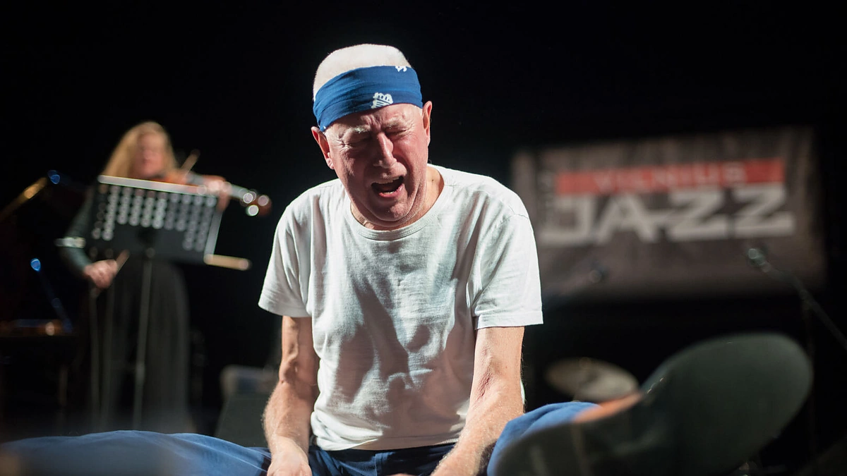 Legendinis būgnininkas Hanas Benninkas