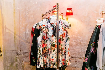 Greitosios mados pasekmės: „H&M“ turi neparduotų drabužių už 3,5 milijardo eurų