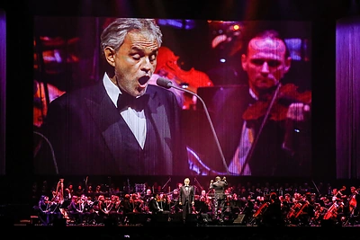 Pasaulinio garso italų tenoras Andrea Bocelli džiugino muzikos gurmanus