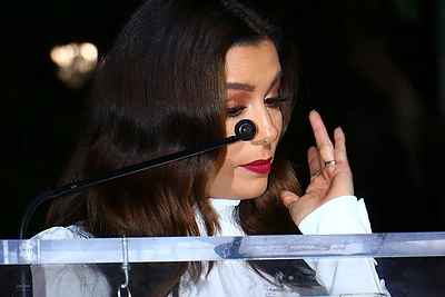 Eva Longoria nesusivaldė: viešame renginyje emocijos veržėsi per kraštus