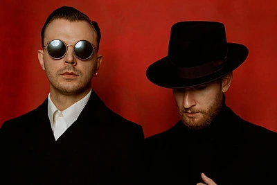 Jau šį penktadienį Vilniuje koncertuos britų duetas „Hurts“