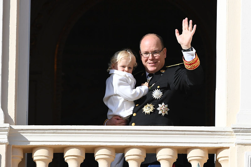 Kunigaikštis Albertas II su įpėdiniu princu Jacquesú