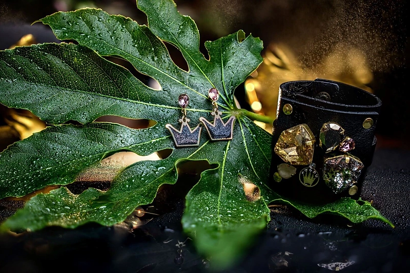 Simonos Brazdžionytės kurti papuošalai