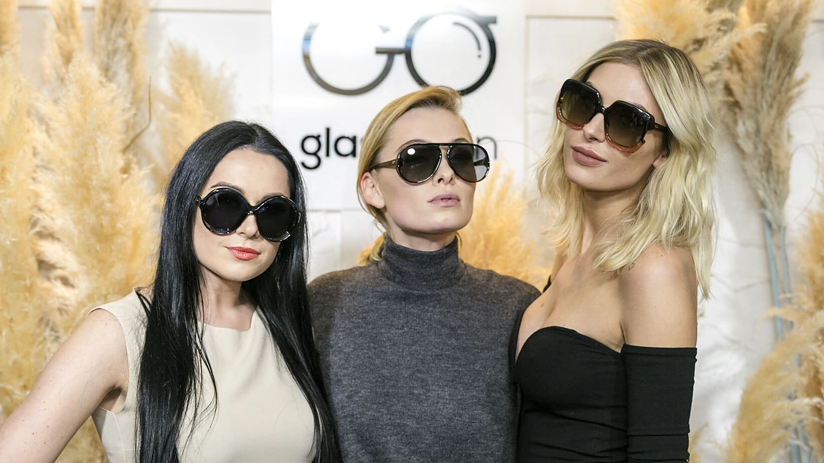 Naktiniame klube "Anna Mesha" pristatyta optikos studijos „Glasses on“ nauja akinių kolekcija
