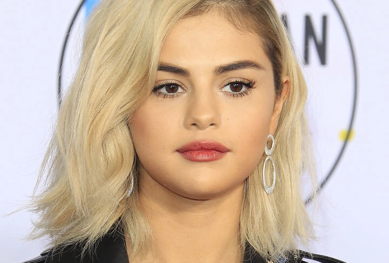 Selena Gomez tapo platinine blondine