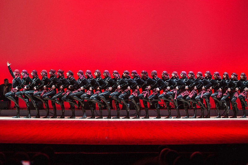 Šimtas baleto „Sukhishvili“ šokėjų pademonstruos Gruzijos šokių tradicijas