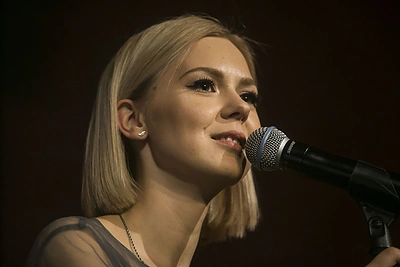 Monikos Linkytės koncerte – garsūs svečiai ir originalus ukulėlės skambesys