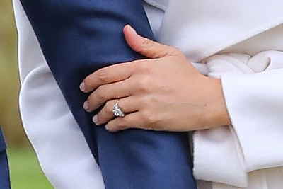 Princo Harry įteiktas sužadėtuvių žiedas