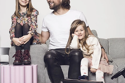 Leonas Somovas su dukromis Sofija ir Sara