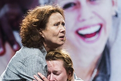 Nelė Savičenko spektaklyje „Didis blogis“