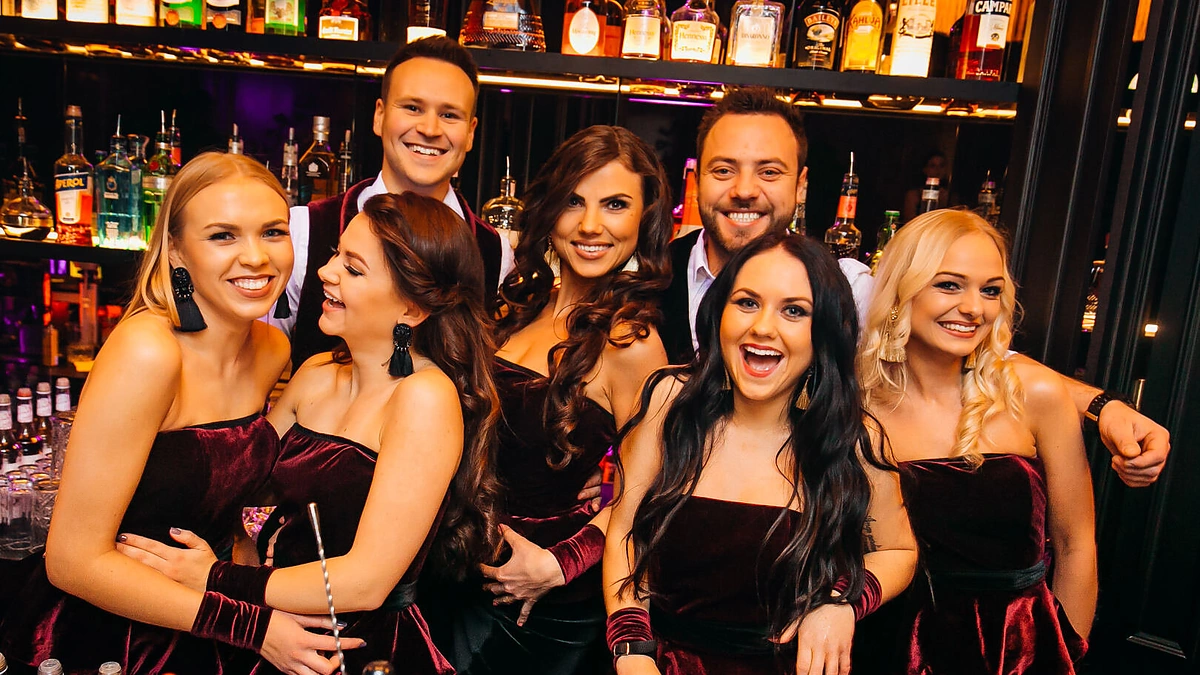 Akimirkos Vilniaus kokteilių bare "Pantera"