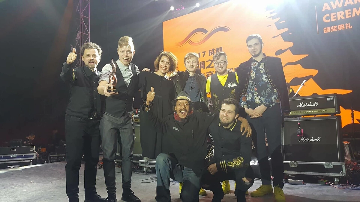 „Antikvariniai Kašpirovskio dantys“ Kinijoje