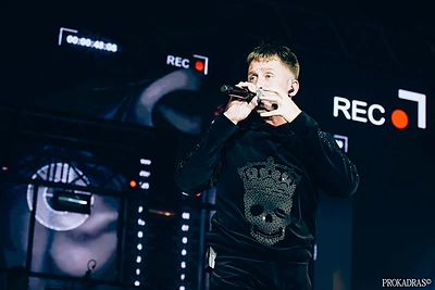 Egidijus Dragūnas pasipuošė Simonos Starkutės kurtu kostiumu