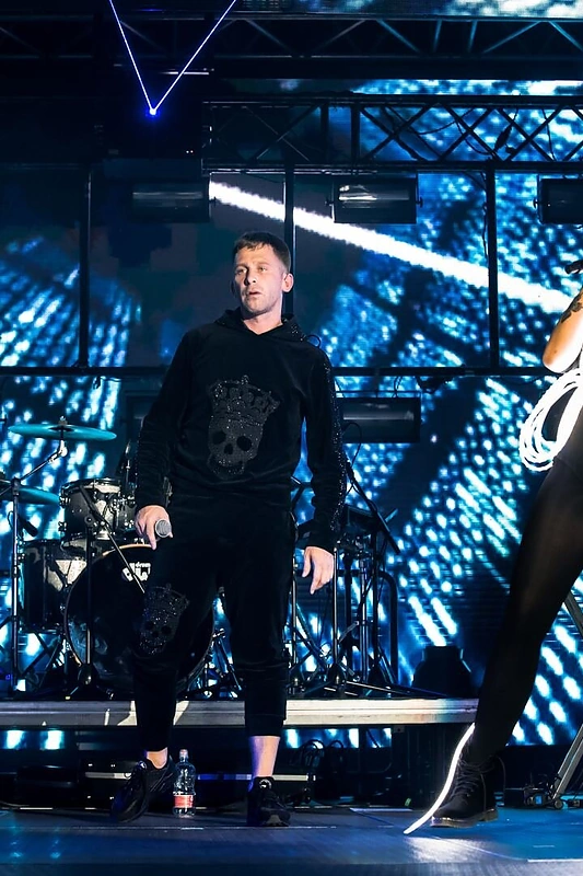 Egidijus Dragūnas pasipuošė Simonos Starkutės kurtu kostiumu