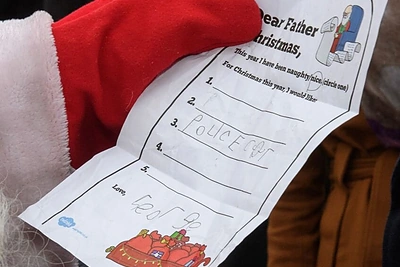 Princas Williamas perdavė sūnaus laišką Kalėdų Seneliui