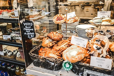 Senojo turgaus aikštė „Old Market Hall“