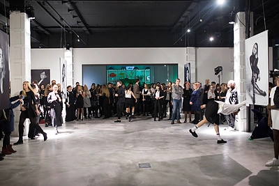 Parodos atidarymo akimirka