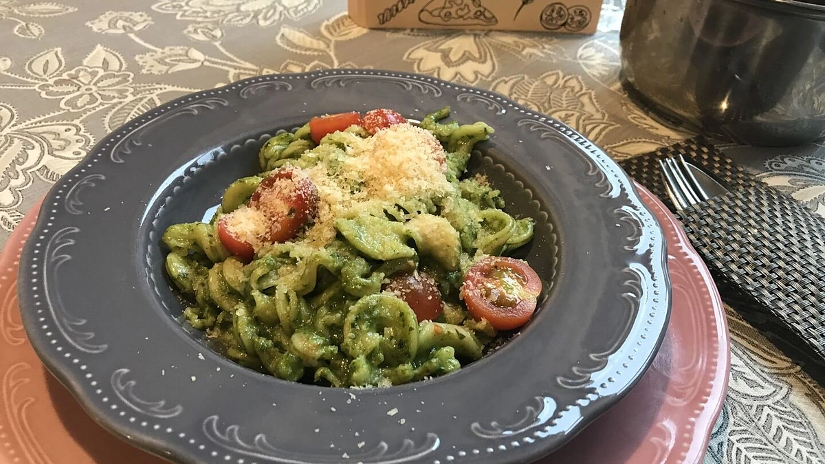 „Pietų pertrauka“ itališkai: „La Pasta“