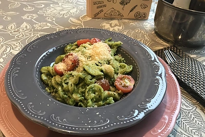 „Pietų pertrauka“ itališkai: „La Pasta“