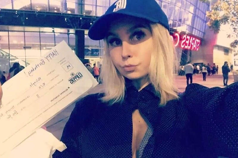 Simona Milinytė švenčia 22-ąjį gimtadienį