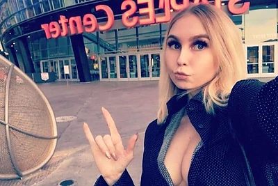 Simona Milinytė švenčia 22-ąjį gimtadienį