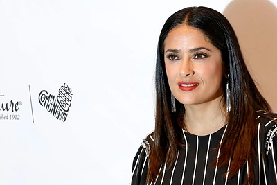 Salma Hayek atvirai papasakojo apie Harvey Weinsteino prievartą ir grasinimus nužudyti