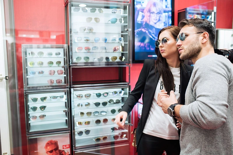 „Ray Ban“ pristatymas