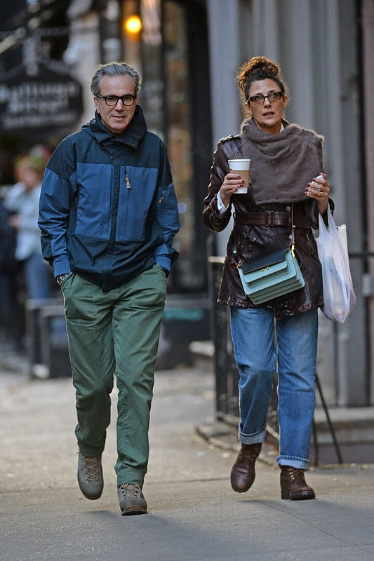 Danielis Day-Lewisas su žmona Rebecca Miller