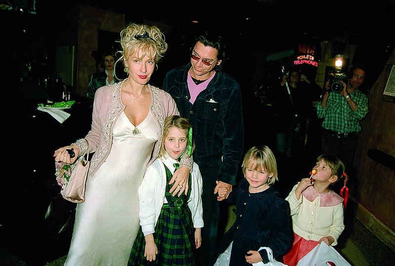 Michaelas Hutchence’as su Paula ir jos bei Bobo Geldofo dukromis – Fifi Trixibelle, Peaches ir Pixie