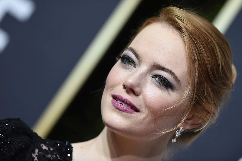 Ką reiškia Emmos Stone makiažas „Auksiniuose gaubliuose“?