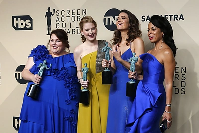 Chrissy Metz, Alexandra Breckenridge, Mandy Moore ir Susan Kelechi Watson / „Reuters“/„Scanpix“ nuotr.